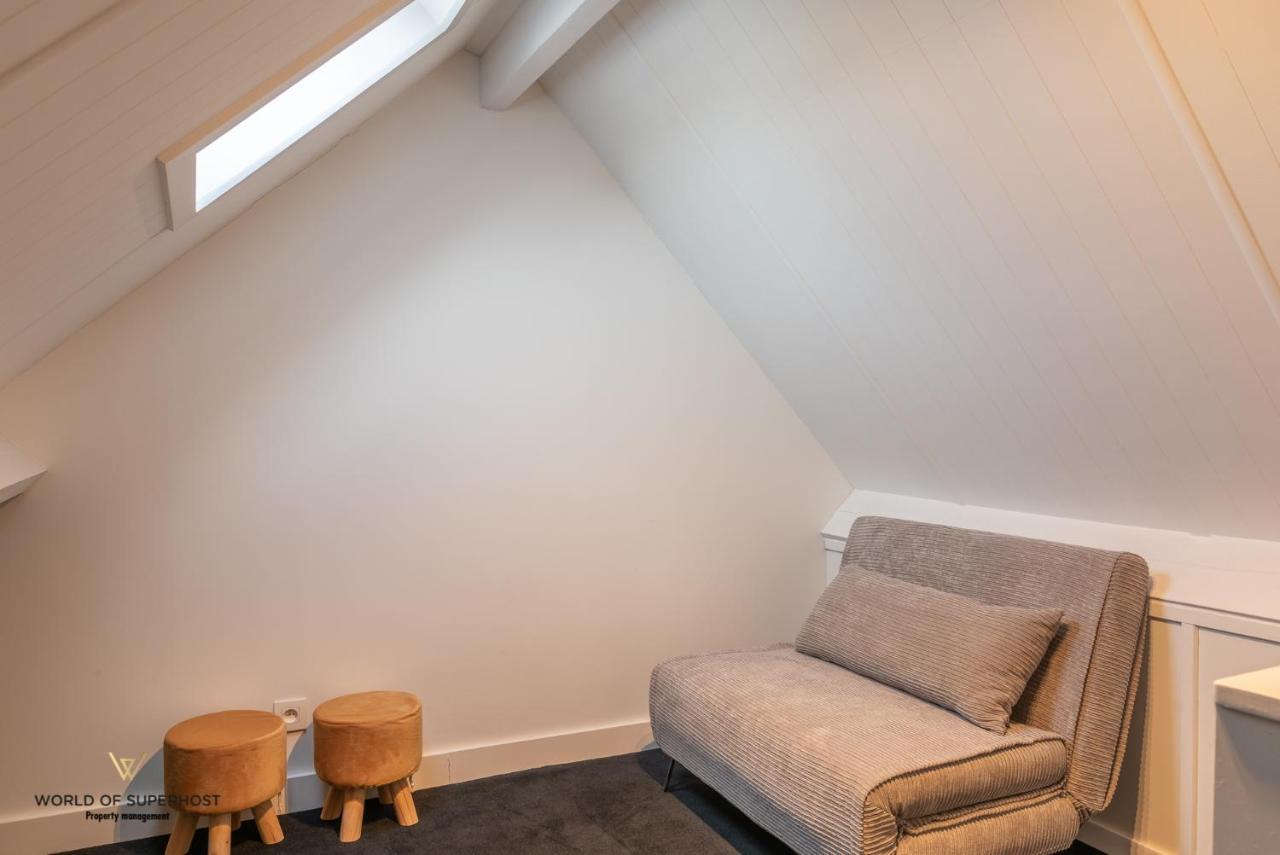 Beautiful Spacious Apartment In A Newly Renovated Old Townhouse Oostende Exteriör bild